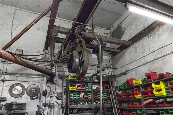 Workshop with transmission drives of a metal powder mill, founded around 1900, Igensdorf, Upper