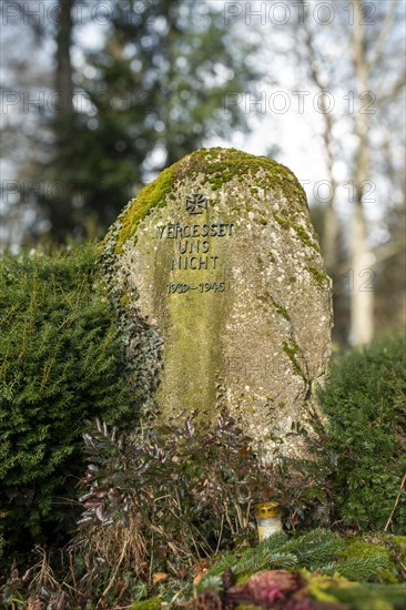 Memorial stone for the victims of the Second World War 1939, 1945 in the castle park,