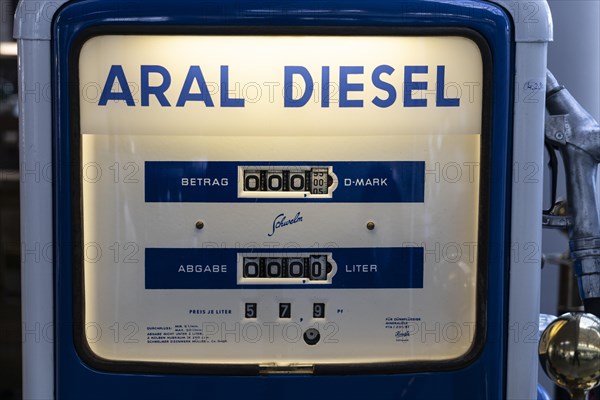 Historic petrol pump fuel fuel nostalgia refuelling Aral