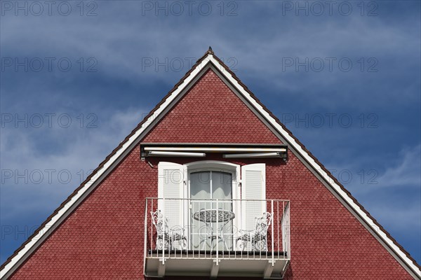 Langenargen on Lake Constance, building, gable, balcony, table, chairs, door, symmetry, detail,