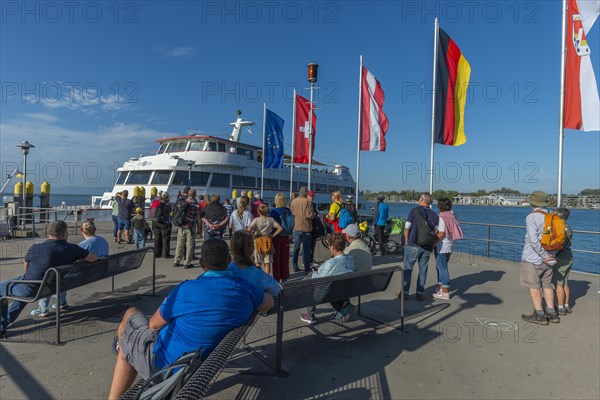 Kressbronn on Lake Constance, passenger ship, ferry pier, flags, holidaymakers, Baden-Württemberg,