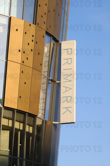 Primark, clothing shop, discounter, facade with sign and logo, Wuppertal, North Rhine-Westphalia,