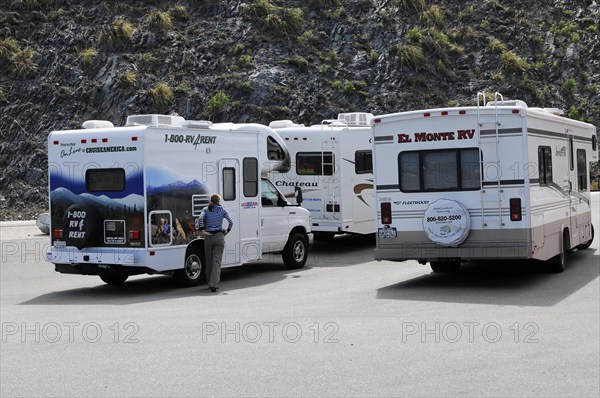 Motorhomes, coast near Big Sur, Pacific Ocean, California, USA, North America