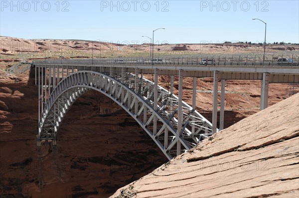 Bridge, Glen Canyon Dam on Lake Powell, Colorado River, USA, North America
