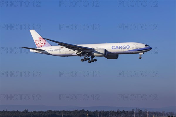 Aircraft approaching Frankfurt Airport, Fraport Airport. B-18776, CHINA AIRLINES BOEING 777-F,
