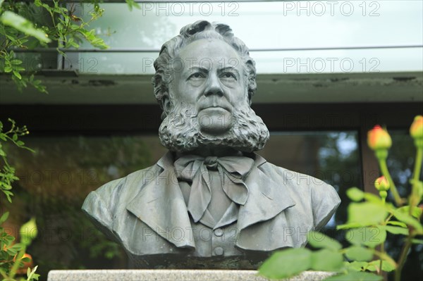 Bust of Norwegian playwright and poet Henrik Ibsen, Molde, Romsdal county, Norway, Europe