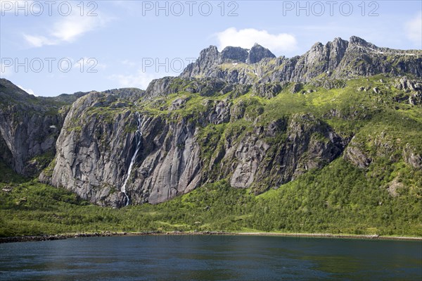 Jagged mountain peaks Raftsundet strait, Lofoten Islands, Nordland, northern Norway