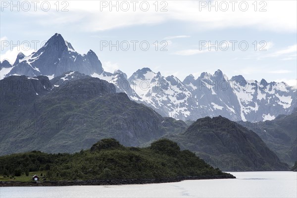 Jagged mountain peaks Raftsundet strait, Lofoten Islands, Nordland, northern Norway