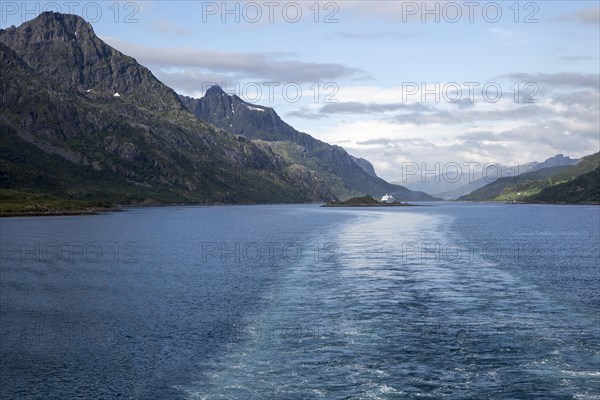 Jagged mountain peaks Raftsundet strait, Lofoten Islands, Nordland, northern Norway