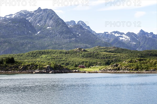 Jagged mountain peaks Raftsundet strait, Lofoten Islands, Nordland, northern Norway