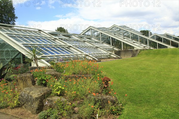 Princess of Wales conservatory glasshouses, Kew Gardens, Royal Botanic Gardens, London, England, UK