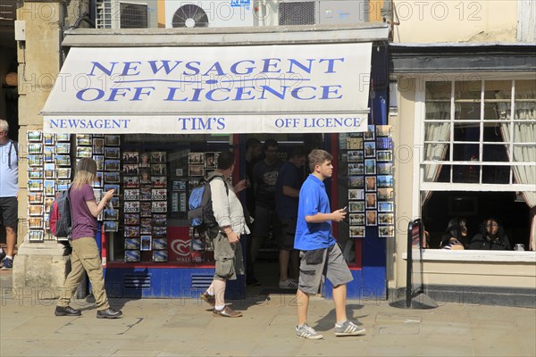 Tim's Newsagent Off Licence shop, High Street, Oxford, England, UK