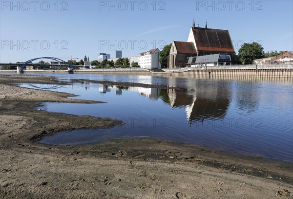 View from Slubice in Poland to the city of Frankfurt / Oder in Brandenburg. Low water levels on the
