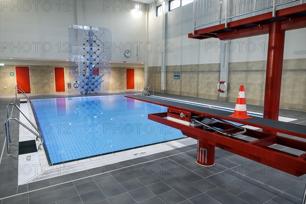 Diving tower in the reopened Tiergarten municipal swimming pool, Berlin, 22/01/2024