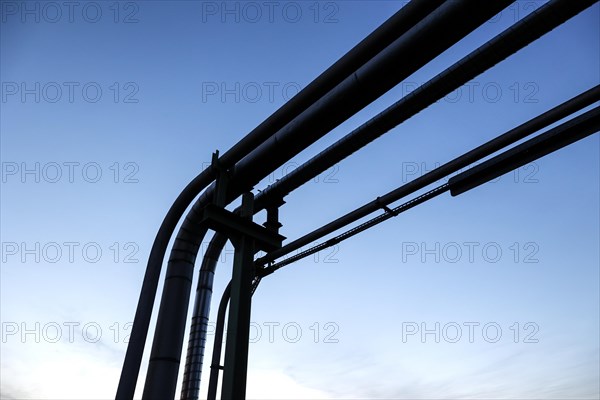 Pipelines at the bp Ruhr Öl GmbH refinery in Gelsenkirchen Horst, 10 April 2022