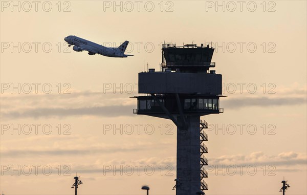 An Airbus of the airline Brussels takes off at BER Airport, Berlin Brandenburg, Schönefeld, 28