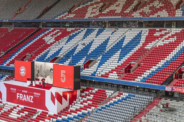 Tenor Jonas Kaufmann sings at the memorial service, FC Bayern Munich funeral service for Franz