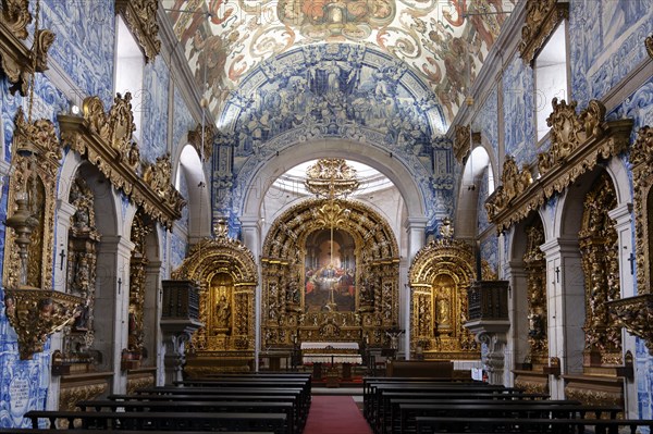 Interior view, Azulejos, Altar, Bench, Church, Igreja da Misericordia, Ursulinas, Viana do Castelo,