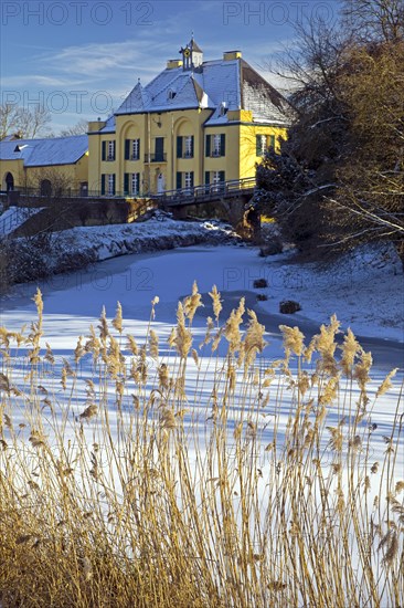 The hunting lodge at Linn Castle in winter, Krefeld, Lower Rhine, North Rhine-Westphalia, Germany,