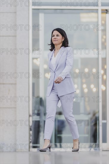 Annalena Bärbock (Alliance 90/The Greens), Federal Foreign Minister, pictured in front of a press