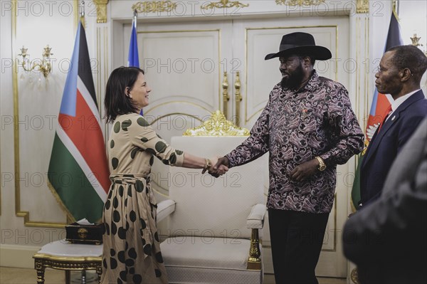 (L-R) Annalena Bärbock (Alliance 90/The Greens), Federal Foreign Minister, and Salva Kiir Mayardit,