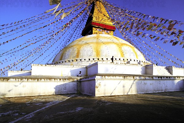 The Great Stupa in the Tibetan quarter at Boddnath or Bauda in the Kathandu valley, Nepal, Asia