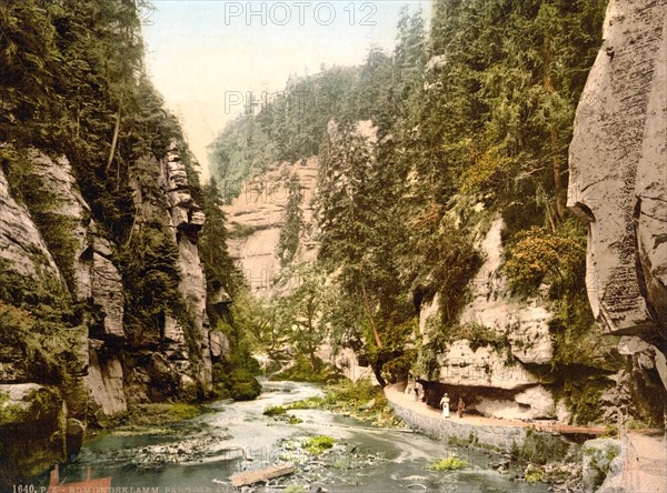 Edmund's Gorge, Kamnitz Gorge, Elbe Sandstone Mountains between Srbska Kamenice, Windisch-Kamnitz,