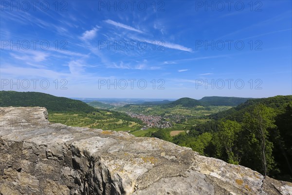 Ruin Reussenstein, ruin of a rock castle above Neidlingen, rock above the Neidlingen valley,