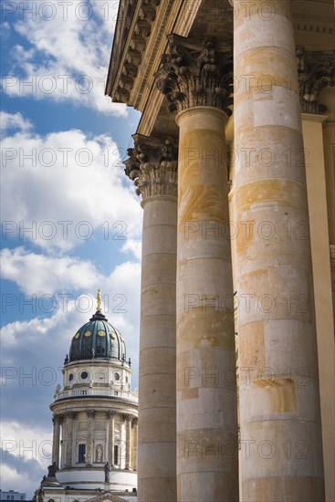Gendarmenmarkt, German Cathedral, concert hall, centre, columns, building, church, dome, city