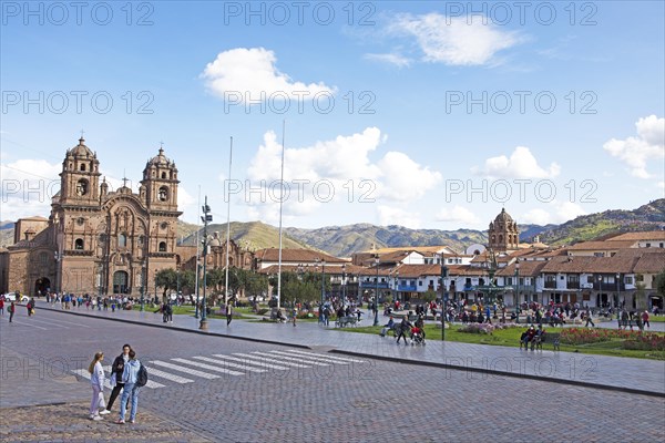Plaza de Armas, on the left the historic Jesuit church Iglesia de la Compania de Jesus, old town,