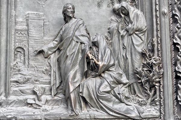 Door decoration in the entrance area, church motifs, Milan Cathedral, Duomo, start of construction