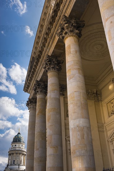 Gendarmenmarkt, German Cathedral, concert hall, centre, columns, building, church, dome, city
