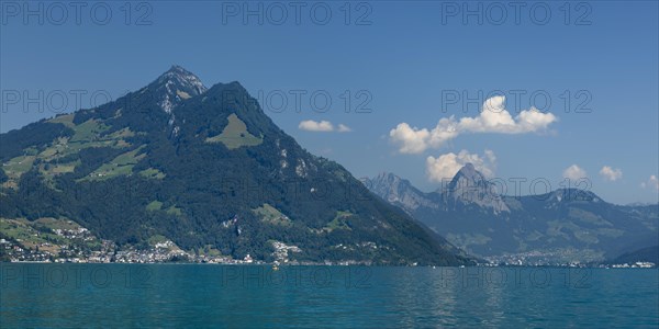 Lake Lucerne with view of the Rigi and Vitznau, Canton Niewalden, Switzerland, Lake Lucerne,