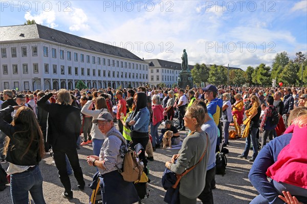 Karlsruhe: Corona protests against the measures taken by the federal government. The protests were