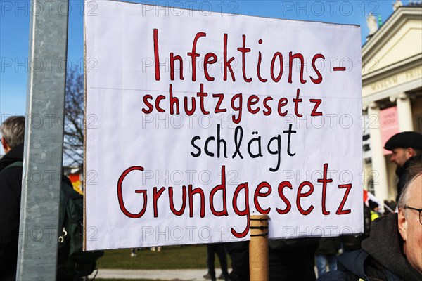 Large demonstration by critics of the corona measures in Kassel: Protests took place simultaneously