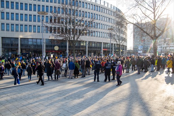 Peace demonstration against the war in Ukraine in the cities of Ludwigshafen and Mannheim with a
