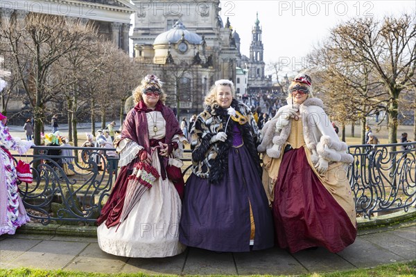 LUST & PASSION & JOY OF LIFE, for the joy of the masquerade, the Elbvenezian Carnival took place in