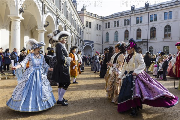LUST & PASSION & JOY OF LIFE, for the joy of the masquerade, the Elbvenezian Carnival took place in