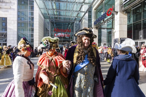 LUST & PASSION & JOY OF LIFE, for the joy of the masquerade, the Elbvenezian Carnival took place in