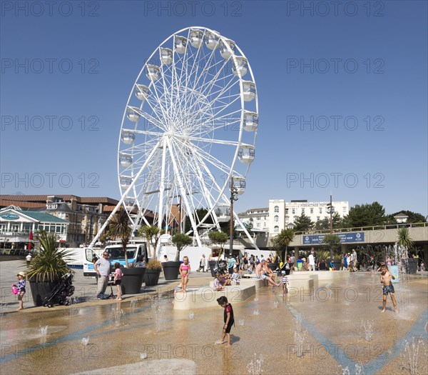 Big Wheel ferris wheel water fountain spray, Pier Approach, Bournemouth, Dorset, England, UK