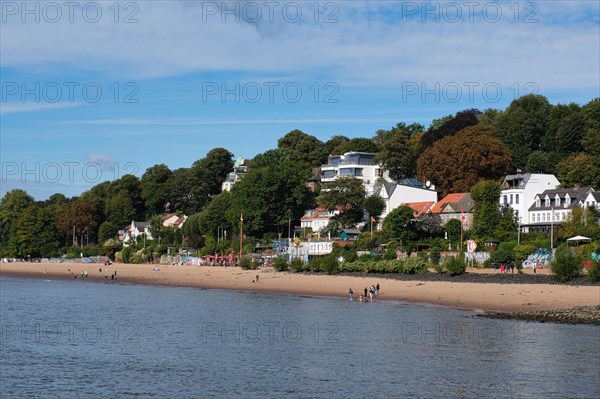 View over the Elbe beach in Hamburg harbour, Panorama, Hanseatic City of Hamburg, Hamburg, Germany,