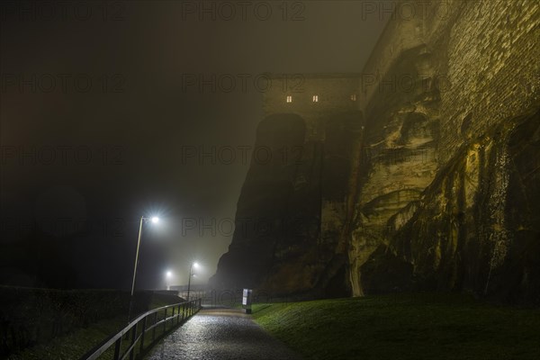 Winter atmosphere at the mountain fortress, Koenigstein, Saxony, Germany, Europe