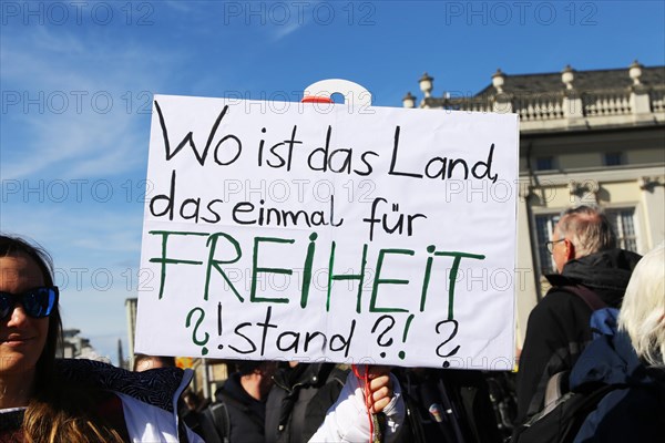 Large demonstration by critics of the corona measures in Kassel: Protests took place simultaneously