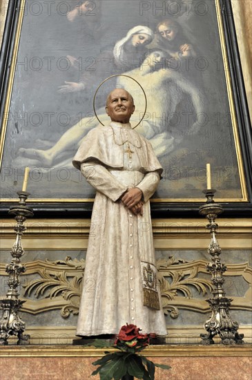 Side altar, Igreja da Encarnacao, Church of the Incarnation, built in 1708, Lisbon, Lisboa,