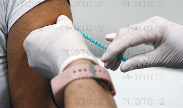 Vaccination with the Biontech Pfizer active ingredient Comirnaty against Covid19, Rathenow, 14