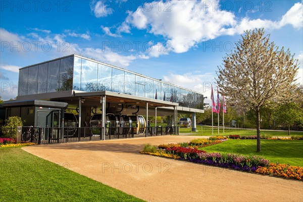 BUGA (Federal Garden Show) Mannheim 2023: The cable car connects the two exhibition grounds
