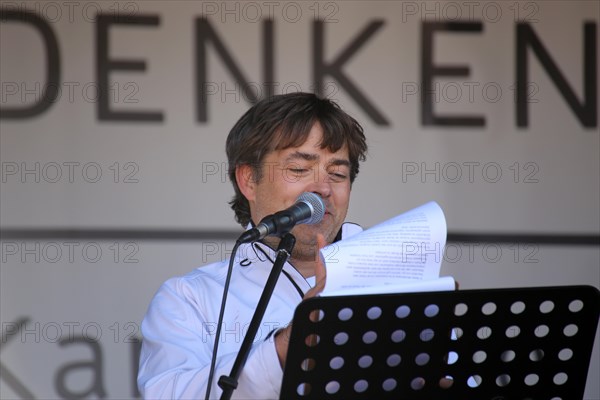 Karlsruhe: Michael Ballweg speaks at the Corona protests against the measures taken by the federal