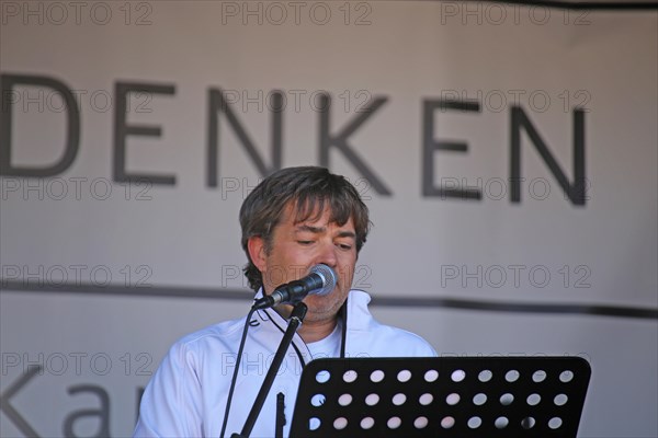 Karlsruhe: Michael Ballweg speaks at the Corona protests against the measures taken by the federal