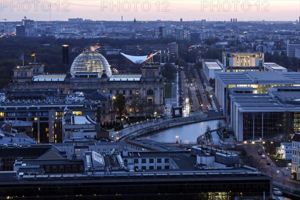 Reichstag and Chancellery in the evening, Berlin, 21.04.2021