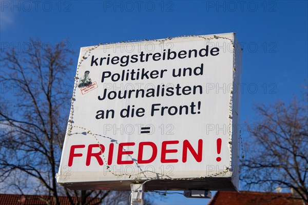 Demonstration in Landau in der Pfalz in favour of peace negotiations, affordable energy and living